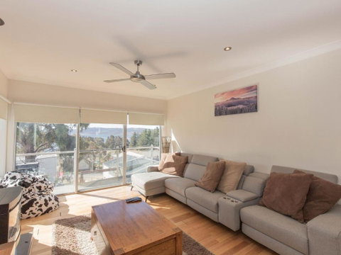 Aspect 1 8a Poley Cow Lane - Accommodation BNB 2
