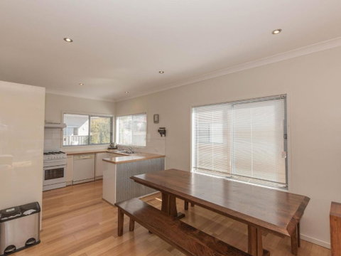 Aspect 1 8a Poley Cow Lane - Accommodation BNB 3