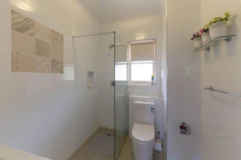B9 Crawley Apartment 1 BRM & Sleepout Near UWA - Accommodation BNB 3