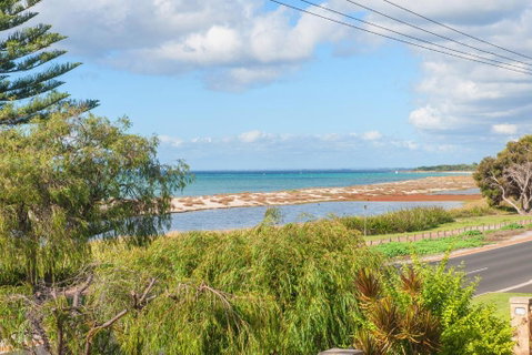 Bay Vista - Accommodation BNB 3