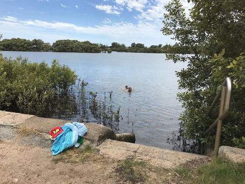 Absolute Waterfront - Accommodation BNB 8