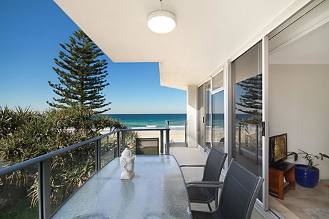 Hibiscus On The Beach - Accommodation BNB 27