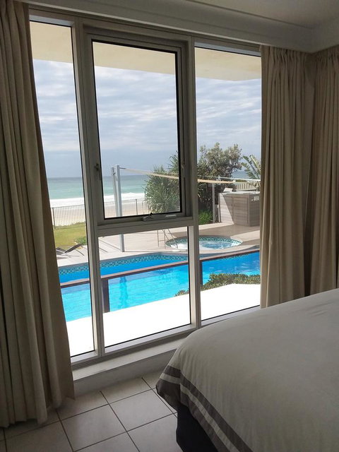 Hibiscus On The Beach - Accommodation BNB 29
