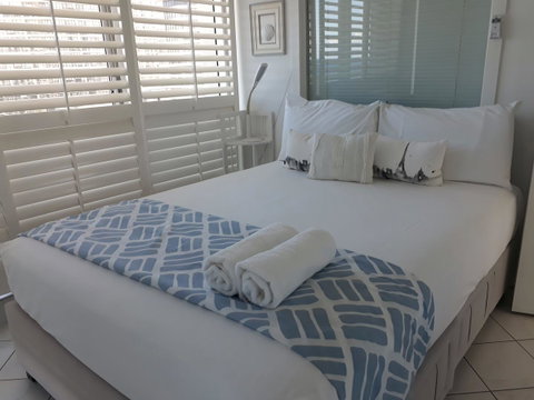 Hibiscus On The Beach - Accommodation BNB 23