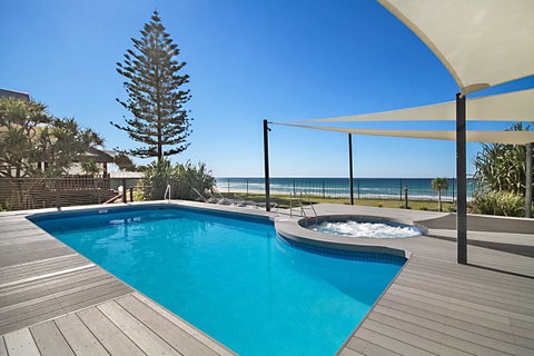 Hibiscus On The Beach - Accommodation BNB 4