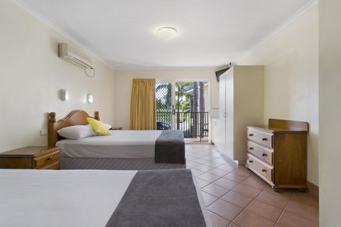 Glenmore Tavern - Accommodation BNB 1
