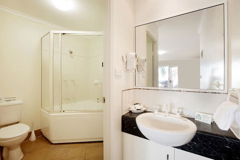 Glenmore Tavern - Accommodation BNB 3