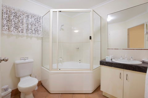 Glenmore Tavern - Accommodation BNB 13