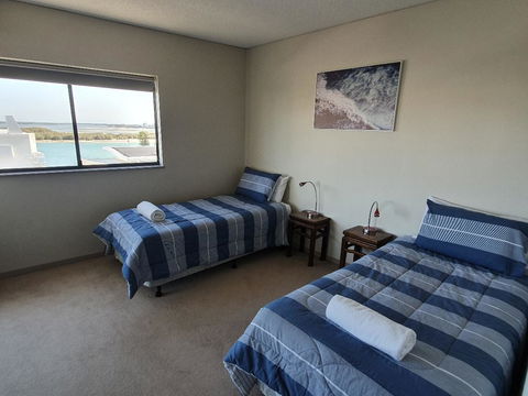 The Waterford Prestige Apartments - Accommodation BNB 2