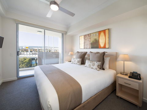 Oaks Brisbane Mews Suites - Accommodation BNB 13