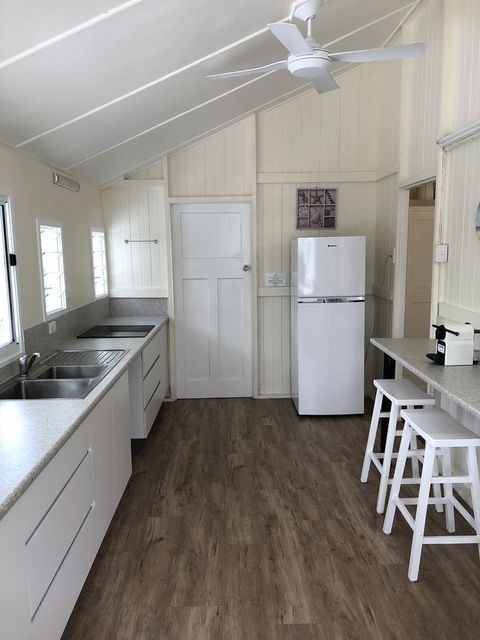 Daggoombah Holiday Home Magnetic Island - Accommodation BNB 2
