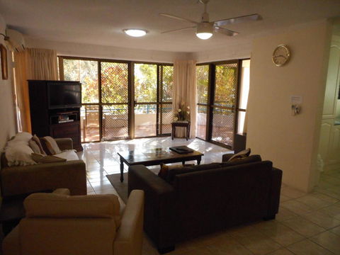 Placid Waters Holiday Apartments - Accommodation BNB 13