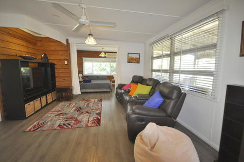 Beachside Beauty - Accommodation BNB 9