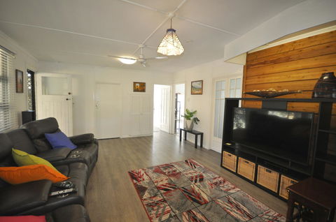 Beachside Beauty - Accommodation BNB 10