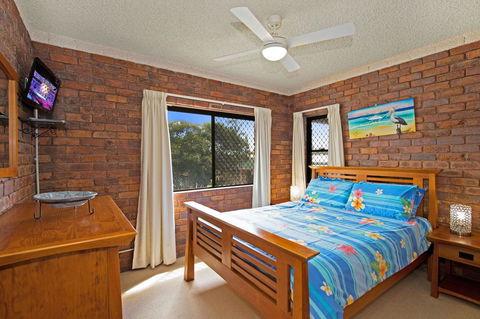 Waterviews,Pool, Wifi Its All Here !- Welsby Pde, Bongaree - Accommodation BNB 14