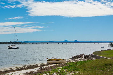 Waterviews,Pool, Wifi Its All Here !- Welsby Pde, Bongaree - Accommodation BNB 6