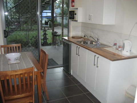 Sue's Place - Accommodation BNB 4