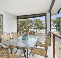Fishing and Swimming at your doorstep - Sylvan Beach Esp Bellara - Accommodation BNB