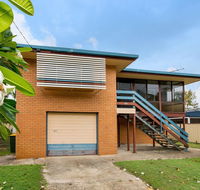 Short Stroll to Surf Beach - North Street Woorim - Accommodation BNB