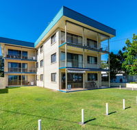 Great Views ground floor unit Clearview Apartments South Esplande Bongaree - Accommodation BNB