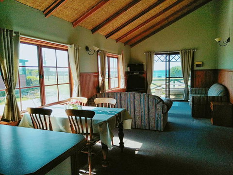 Baudins Accommodation And Restaurant - Accommodation BNB 3