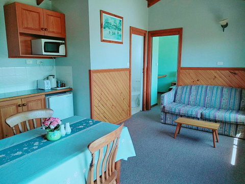 Baudins Accommodation And Restaurant - Accommodation BNB 9
