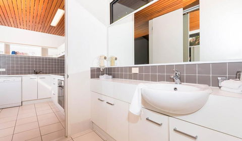 #162 Nautilus Resort - Accommodation BNB 3