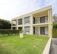 'Bagnall Views' 2/161 Government Rd - Stylish  modern duplex across the road to the waters edge - Accommodation BNB