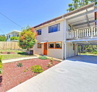 'Beach Break 2' 2/10 Lionel St - downstairs unit with Aircon - Accommodation BNB