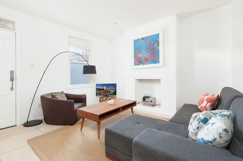 'Darling Lily' - Your Townhouse Hideaway - Accommodation BNB 1