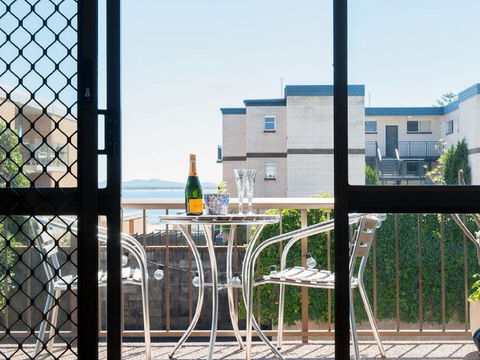 1 'BAHIA', 47 RONALD AVE - GREAT LOCATION WITH FILTERED WATER VIEWS - Accommodation BNB 0