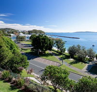 1 'Kiah' 53 Victoria Parade - stunning views wifi aircon just across the road to the water - Accommodation BNB