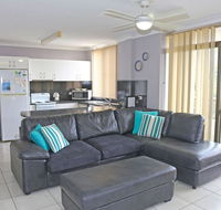 1 'The Commodore' 9-11 Donald St - Ground Floor Unit Close To Shops Cafe's And Marina - Accommodation BNB