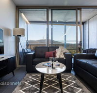 1 Bedroom Apt With Parking Walk to ANU - Accommodation BNB