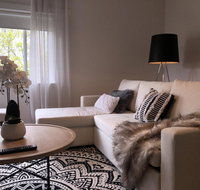1 Bedroom Art Deco Apt With Study - Accommodation BNB
