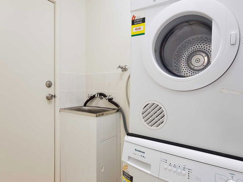 1/8 Christmas Bush Avenue - Three Bedroom Duplex Close To Dutchies Beach - Accommodation BNB 3