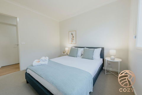 118 Refreshing 3BR Werribee Family House - Accommodation BNB 2