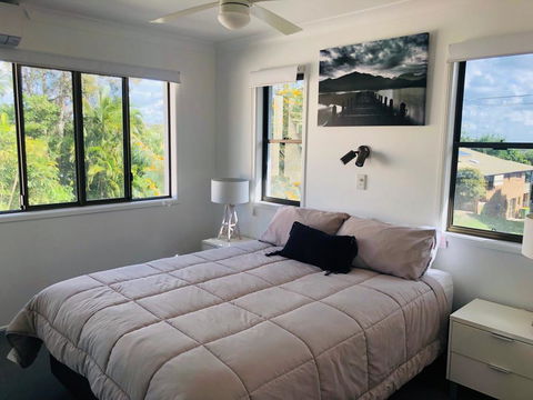 12 Cooloola Drive - Family Home, Close To Beach, Pet Friendly - Accommodation BNB 1