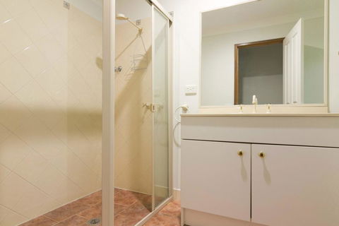 12 Mount Porepunkah Road - Accommodation BNB 1