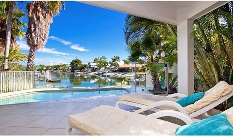 14 Ravenwood Drive - Accommodation BNB 1