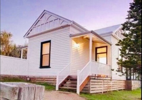 1880s Kananook Boutique Historic Luxury Apartment FSC Private Villa Bairnsdale - Accommodation BNB 1