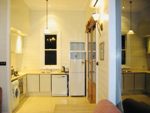 1880s Kananook Boutique Historic Luxury Apartment FSC Private Villa Bairnsdale - Accommodation BNB 2