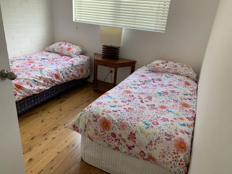 2 Bed Bar Beach Apartment - Stroll To Beach & Cafes, Supermarket Apartment 6 - Accommodation BNB 2