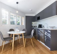 2 BEDROOM BRAND NEW APT // MOMENTS FROM RNSH - Accommodation BNB