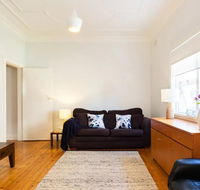 2 Bedroom Garden Apartment by Bondi Beach - Accommodation BNB