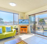 20 Kingsway 3 Bedroom Holiday Apartment - Accommodation BNB