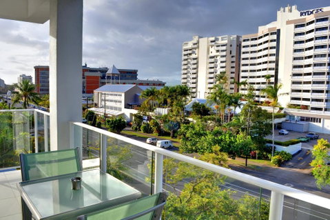 201 Lake Street - Accommodation BNB 2