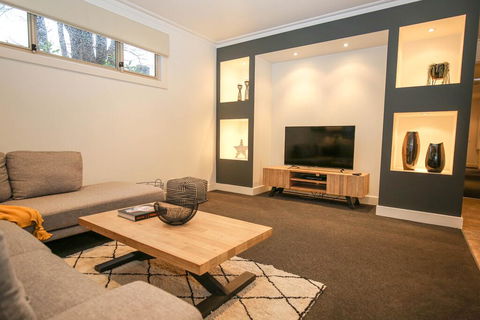 22 Riverside - Accommodation BNB 3