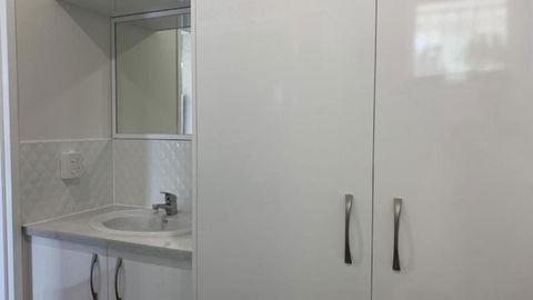 Calm Waters Unit 11 - Accommodation BNB 4