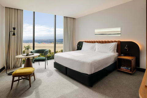 Crowne Plaza Adelaide Mawson Lakes, An IHG Hotel - Accommodation BNB 1